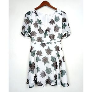 Avec Les Filles Skater Dress Moody Floral Mini Lightweight Chiffon Lined Small